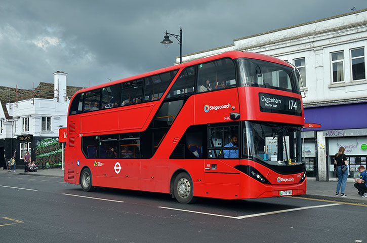 Stagecoach London BYD D8UR 14142 - South Street Romford - 10 September 2022 [David Harman]