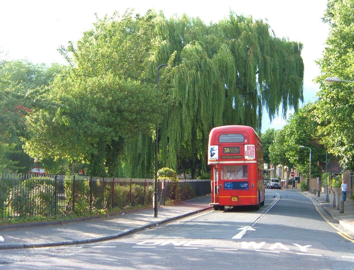 RML897 ~ Clapton Pond ~ 18 Jul 2005 [Peter Osborn]