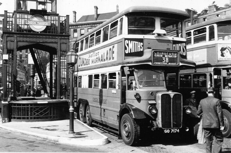 LT496 [GO 7174] with Chiswick - built body; Victoria Station forecourt [Fred Ivey]
