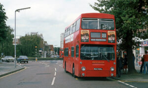 DMS609 in New Malden © David Bowker