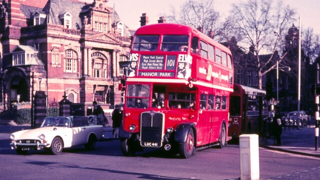 RT4092 at East Ham (Fred Ivey)