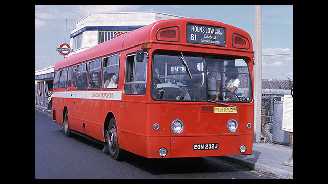 AEC Swift SMS232 (EGN 232J); Hounslow West Station [David Bowker]