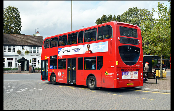 Go Ahead London AD Trident / Enviro400 E253 (YX12 FPK) at Putney Heath; 4 October 2021 [David Harman]