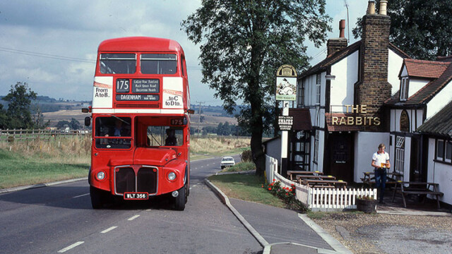 RM356 (WLT 356) - The Rabbits, Stapleford Abbotts [David Bowker]