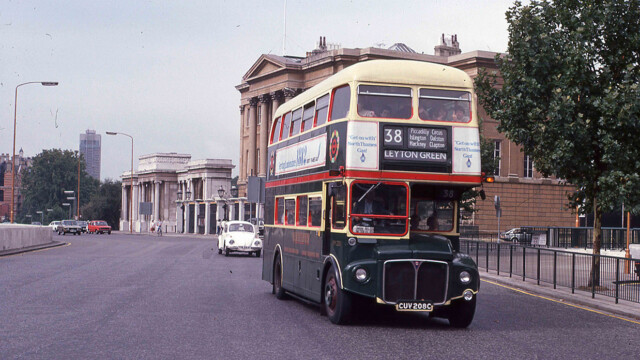 RM2208 in Shillibeer livery, Marble Arch [David Bowker]