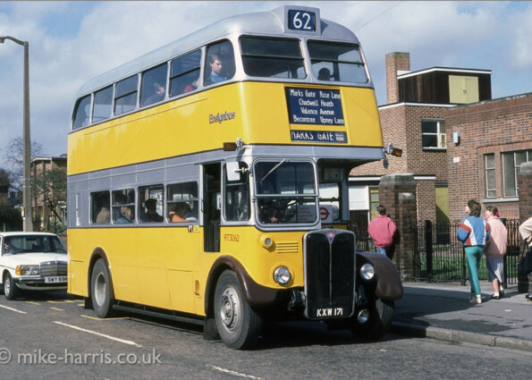 EnsignBus RT3062 - Woodward Road - 5 Apr 1987 [Mike Harris]