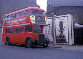 RT2301 at North Street Bromley [Nigel Eadon-Clarke]