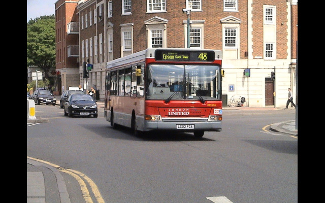 Transdev London United DPS656; Epsom [Rod Lucas]