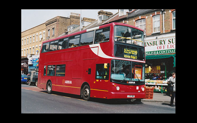 Arriva Volvo B7TL/ Alexander ALX VLA112 - Finsbury Park, Blackstock Road 1 April 2005 [LBM Collection]