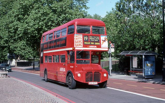 Arriva RML2347 - Hyde Park Corner [David Bowker]