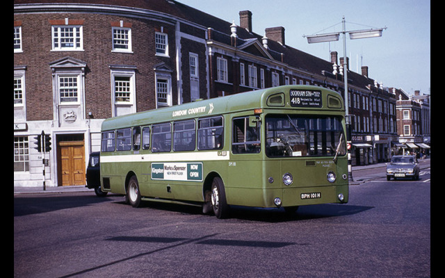 SM101 in NBC leaf green and London Country fleetname in Epsom town centre. © Mike Harris SM101 in NBC leaf green and London Country fleetname in Epsom town centre. © Mike Harris