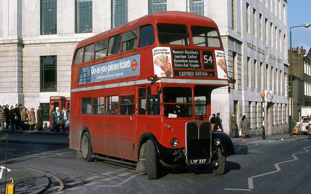 RT2612, Woolwich © Mike Harris RT2612, Woolwich © Mike Harris