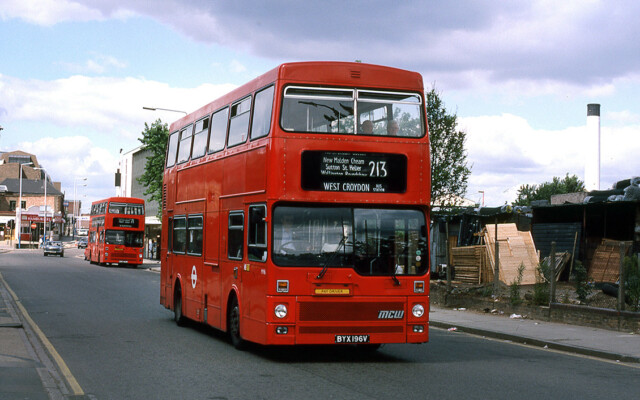 Metrobus M96 in Cromwell Road, Kingston © David Bowker Metrobus M96 in Cromwell Road, Kingston © David Bowker