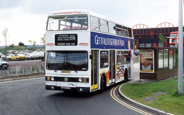 T399, Isle of Dogs ASDA; © David Bowker T399, Isle of Dogs ASDA; © David Bowker