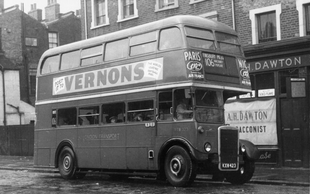 RTW323~ 22 June 1952 © Alan B Cross RTW323~ 22 June 1952 © Alan B Cross